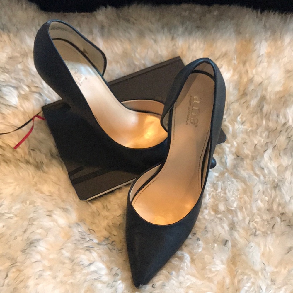 Black heels